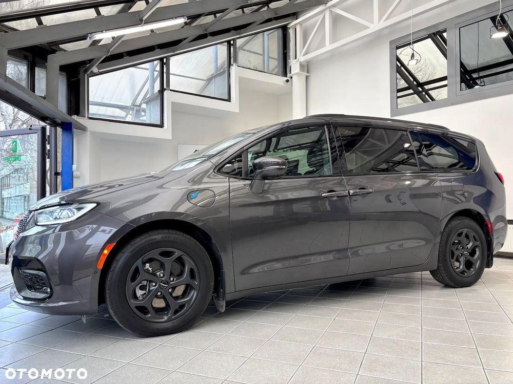 Chrysler Pacifica - 7