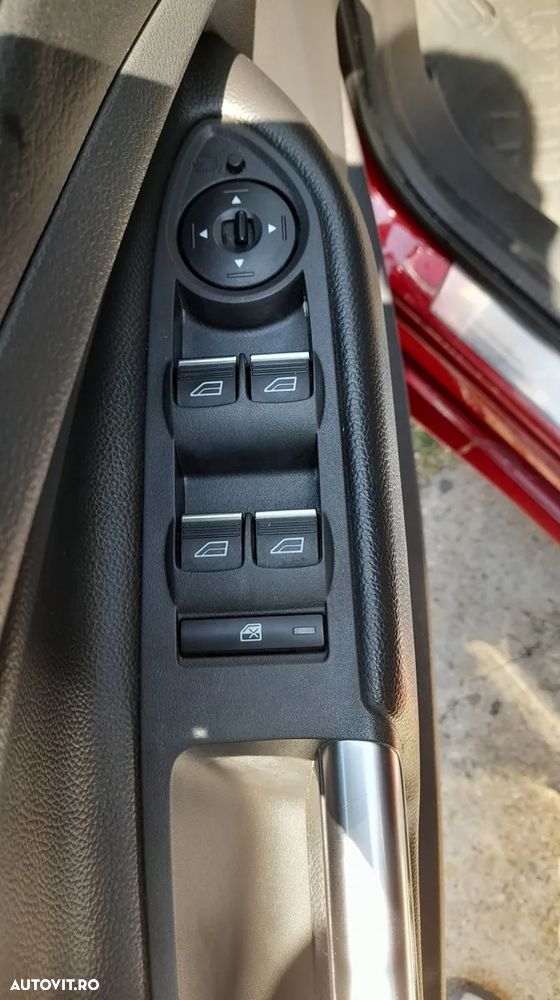 Ford Kuga 2.0 TDCi 4WD Powershift ST-Line - 15