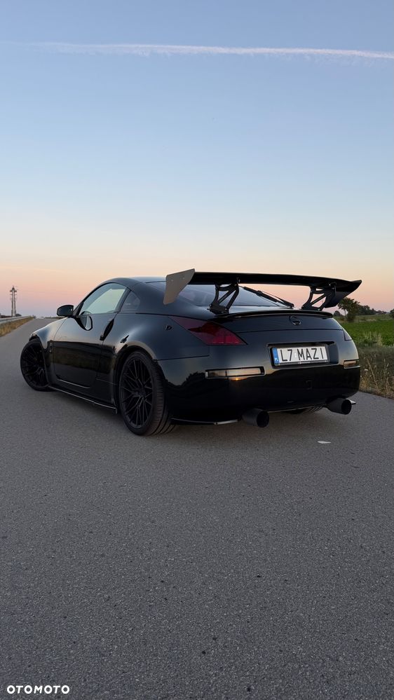 Nissan 350 Z 3.5 V6 - 8