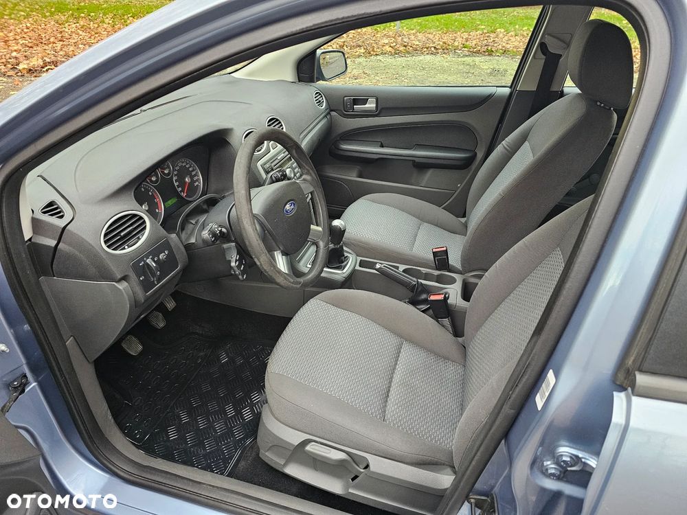 Ford Focus - 12