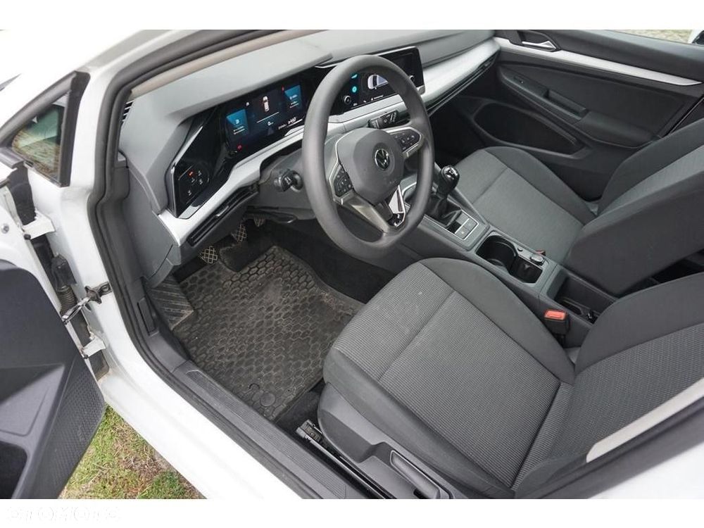 Volkswagen Golf - 18