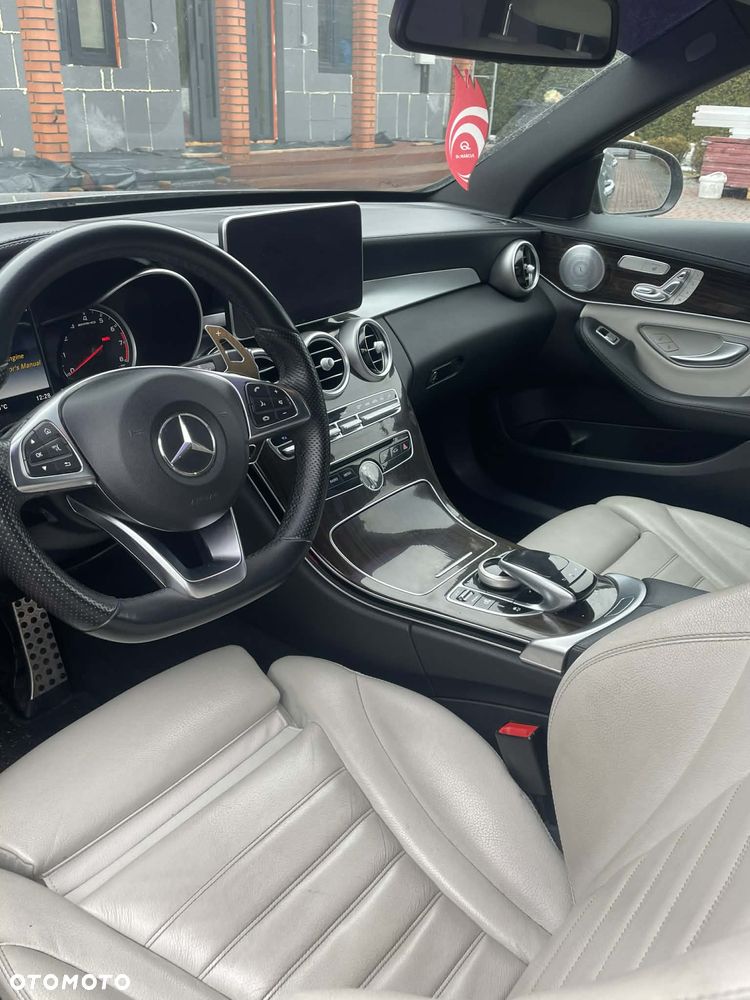 Mercedes-Benz Klasa C AMG 43 4Matic 9G-TRONIC - 12