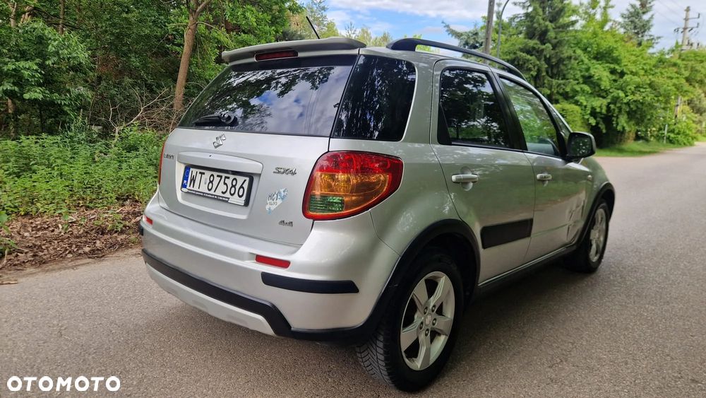 Suzuki SX4 1.6 Premium - 5
