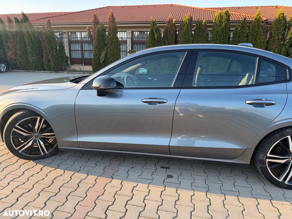 Volvo S60 T4 R-Design - 4