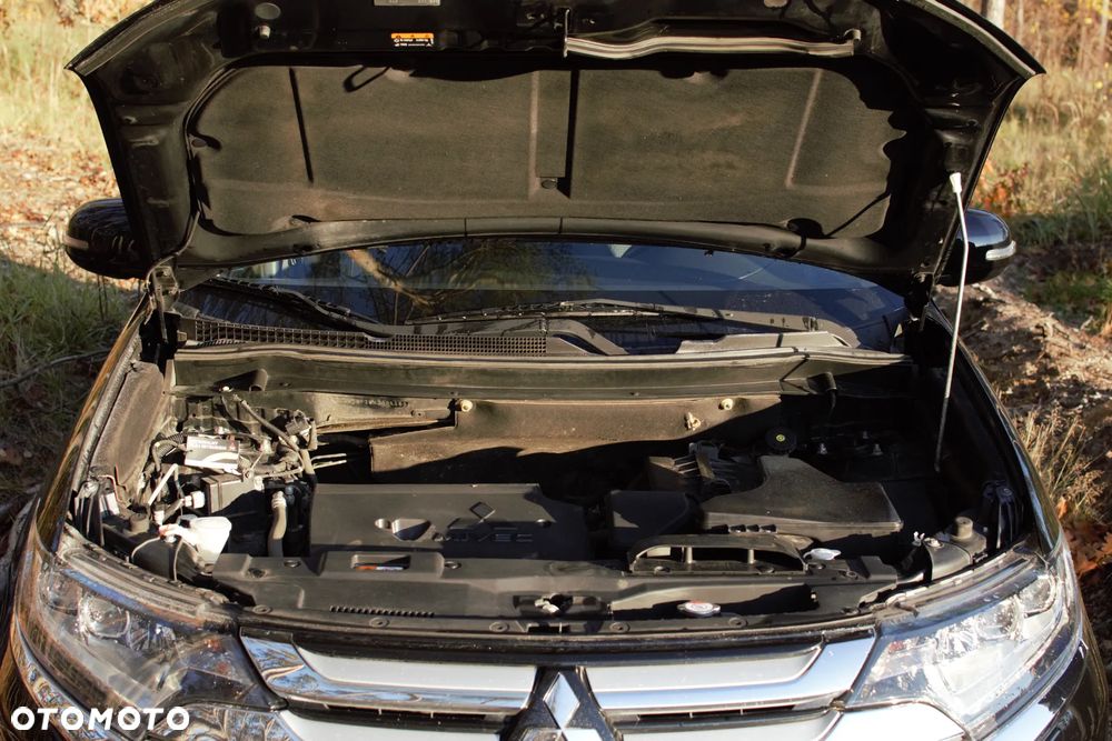 Mitsubishi Outlander 2.0 Intense + 4WD CVT - 20