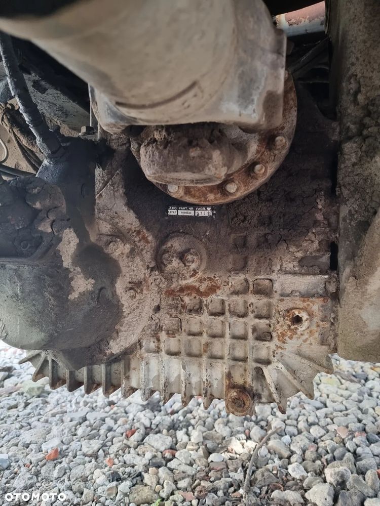 Skrzynia rozdzielcza reduktor Volvo FL7 6x6 nr1668530 przełozenie 0,879:19 - 3