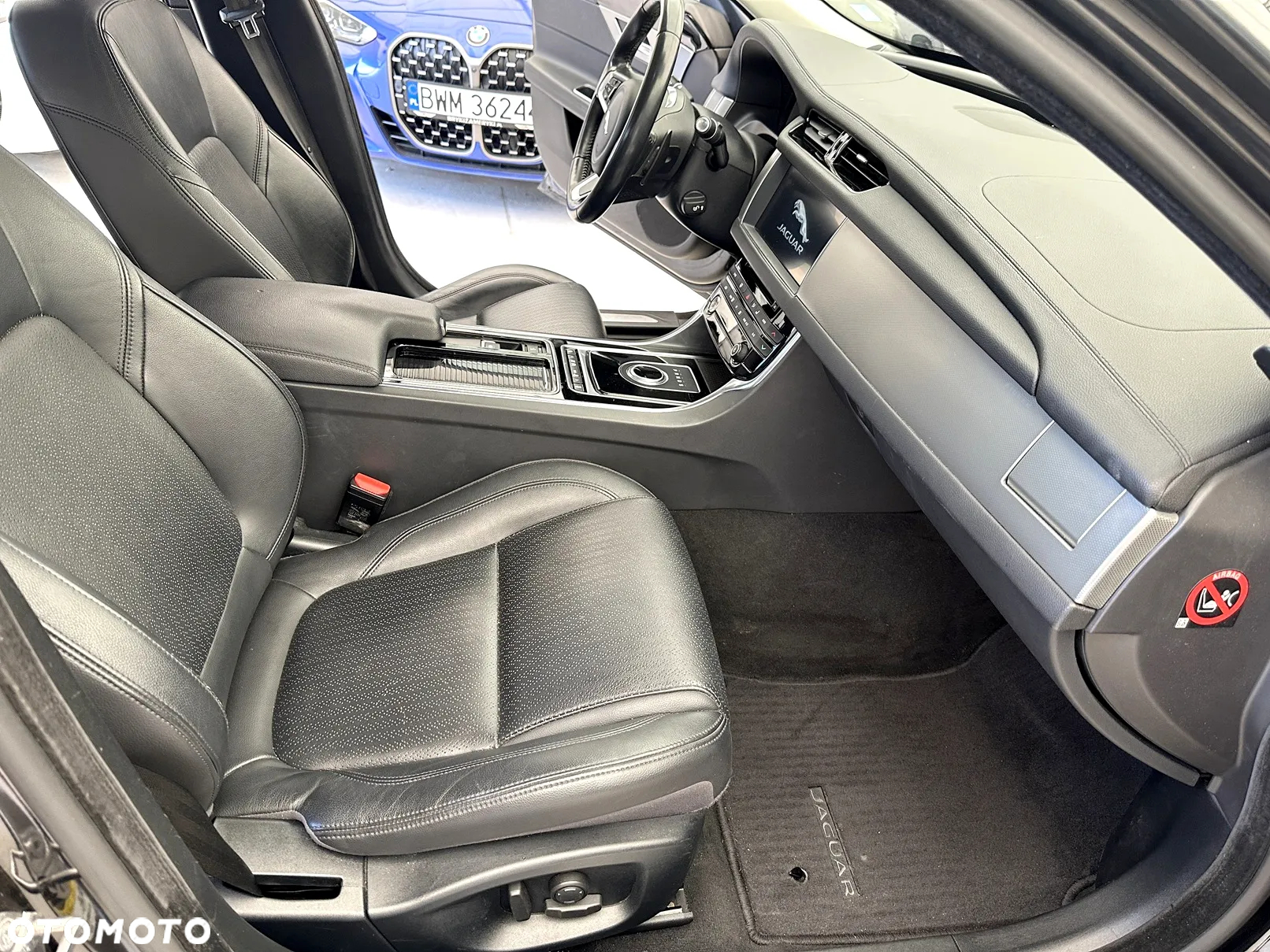 Jaguar XF 2.0 T Prestige - 7