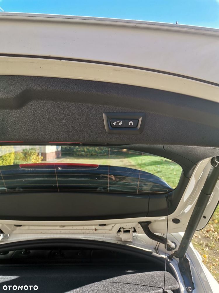 BMW X2 xDrive20i Advantage Plus - 6