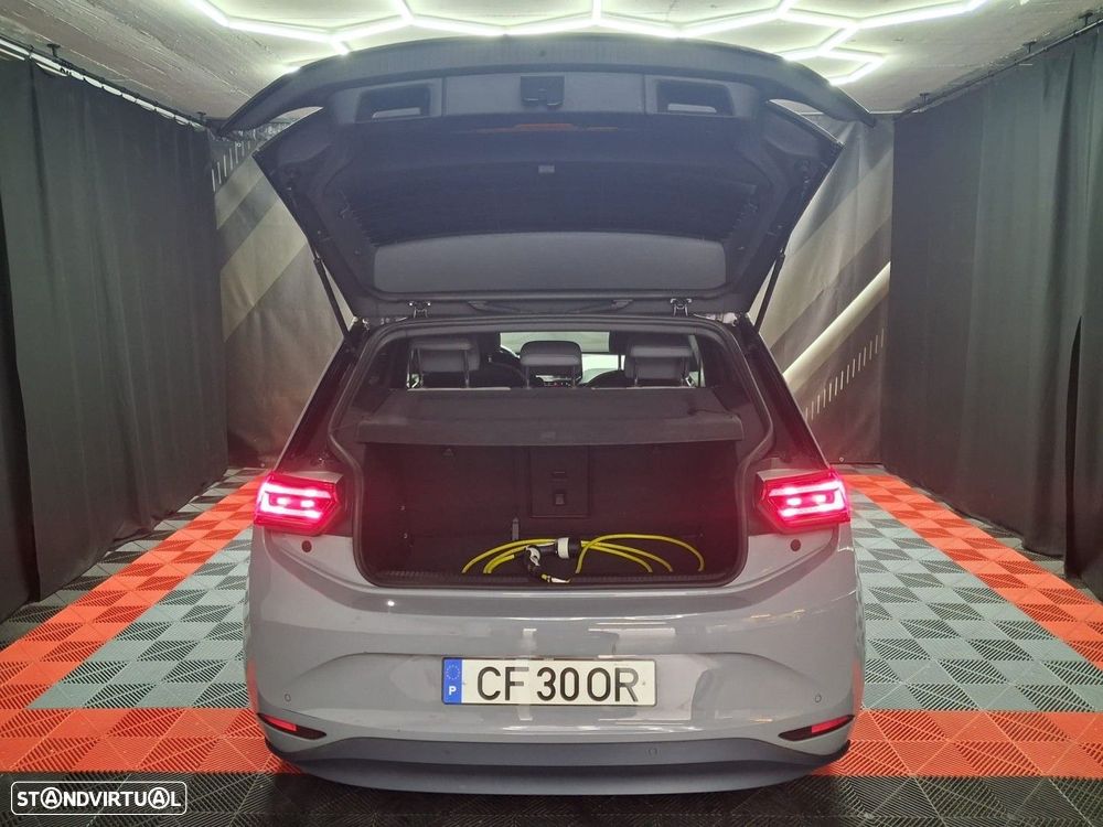 VW ID.3 58 kWh 1st - 8