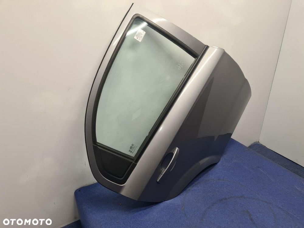 CHEVROLET AVEO T250 SEDAN DRZWI TYŁ PRAWE   04U - 2