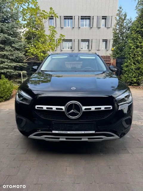 Mercedes-Benz GLA 180 d 8G-DCT - 2