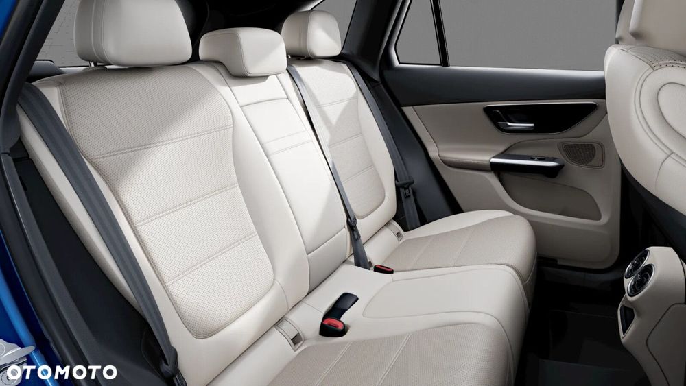 Mercedes-Benz GLC - 9