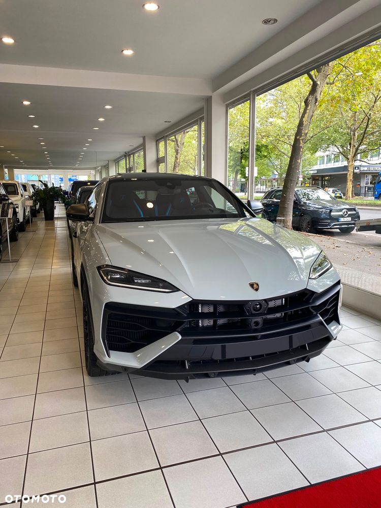 Lamborghini Urus - 2