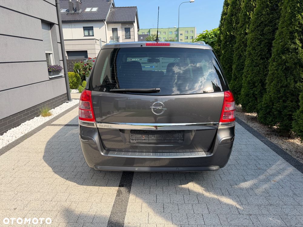 Opel Zafira 1.8 Cosmo EU5 - 5
