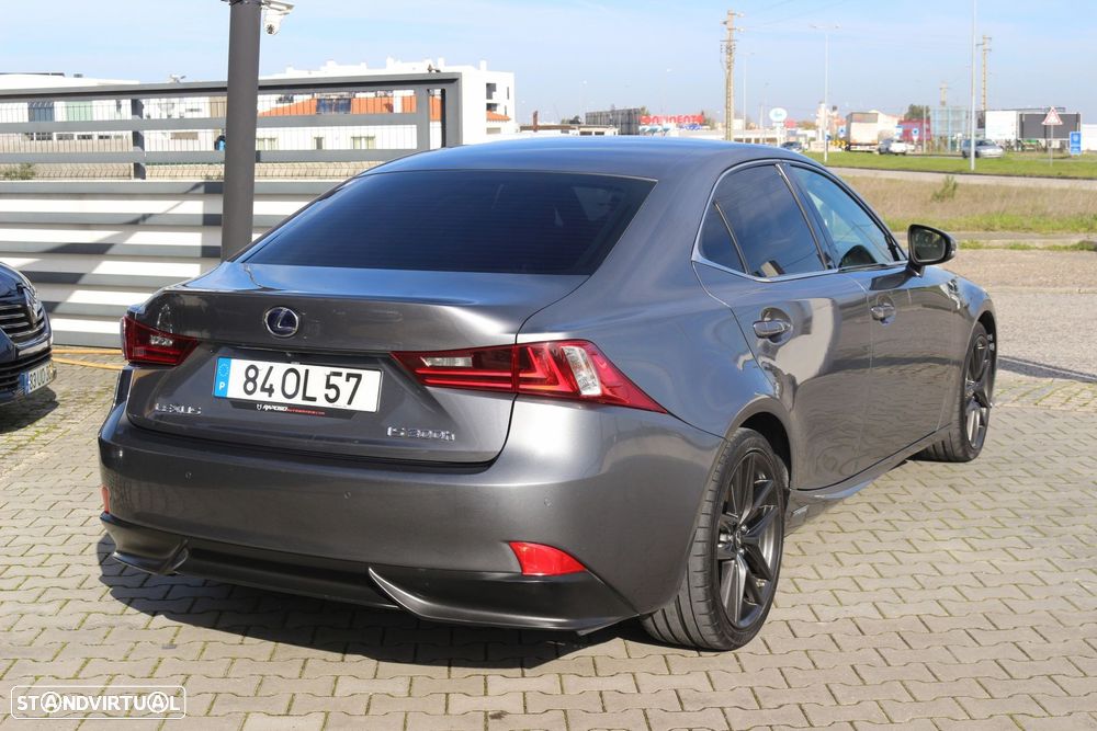 Lexus IS 300H F Sport - 20