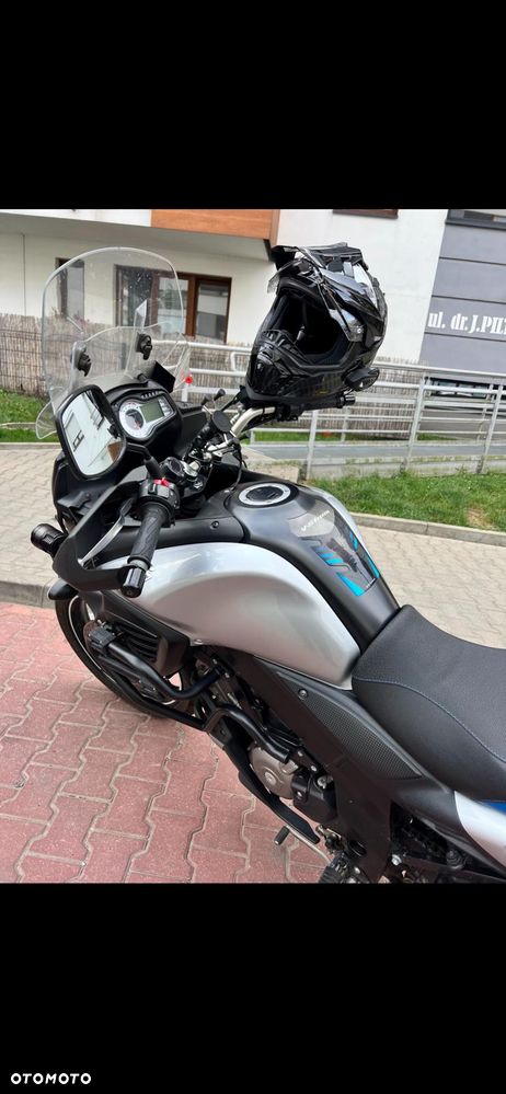Suzuki V-STROM - 3