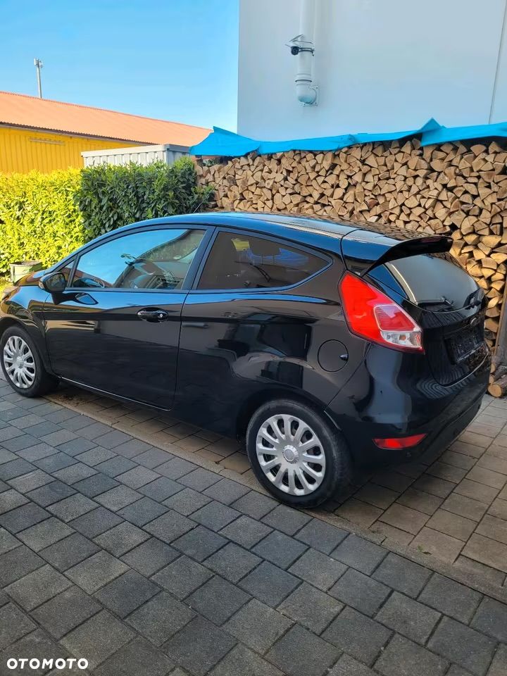 Ford Fiesta 1.25 Titanium X - 23