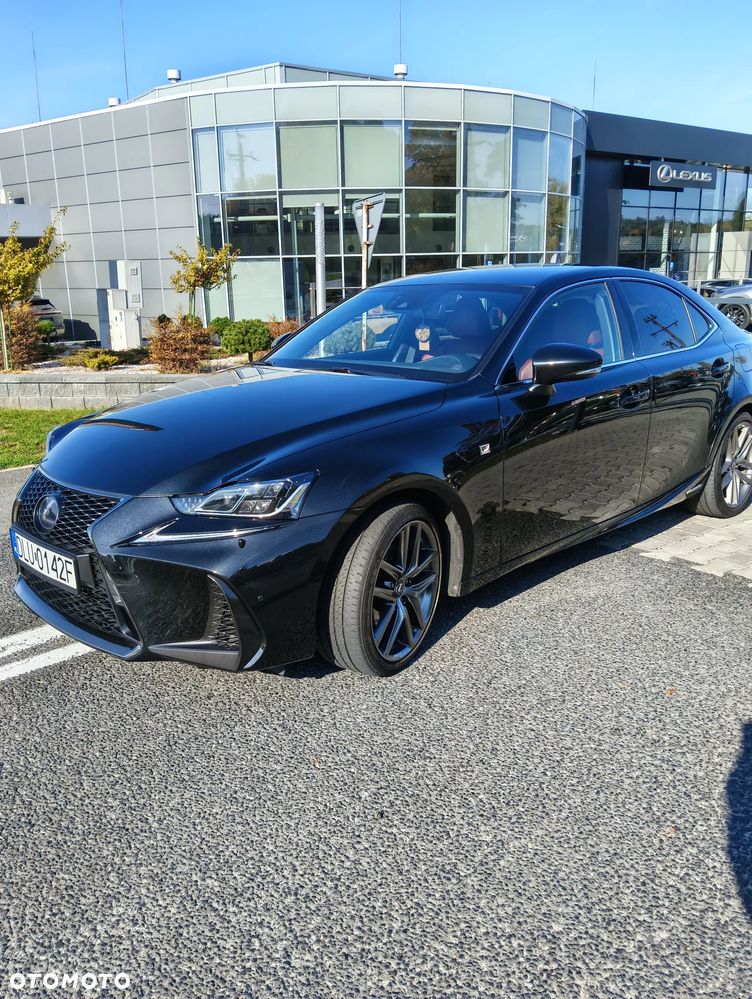 Lexus IS - 9