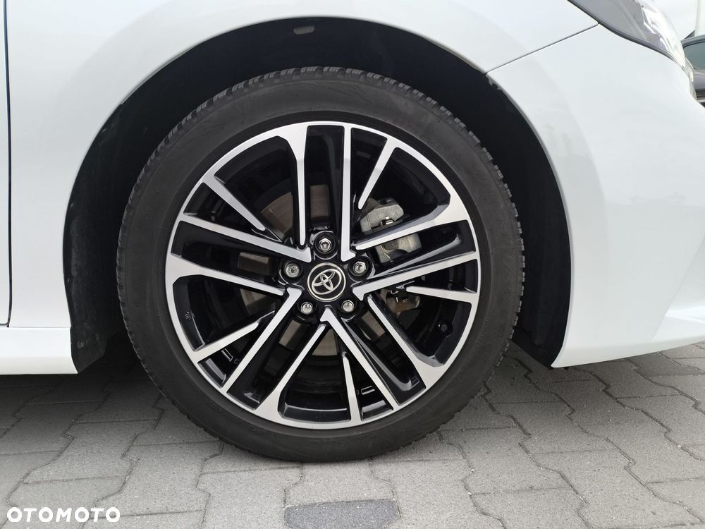 Toyota Camry - 9