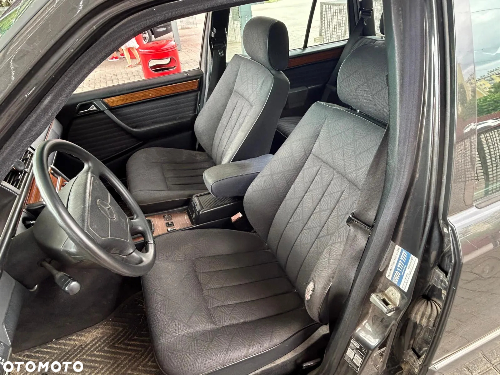 Mercedes-Benz W124 (1984-1993) - 15