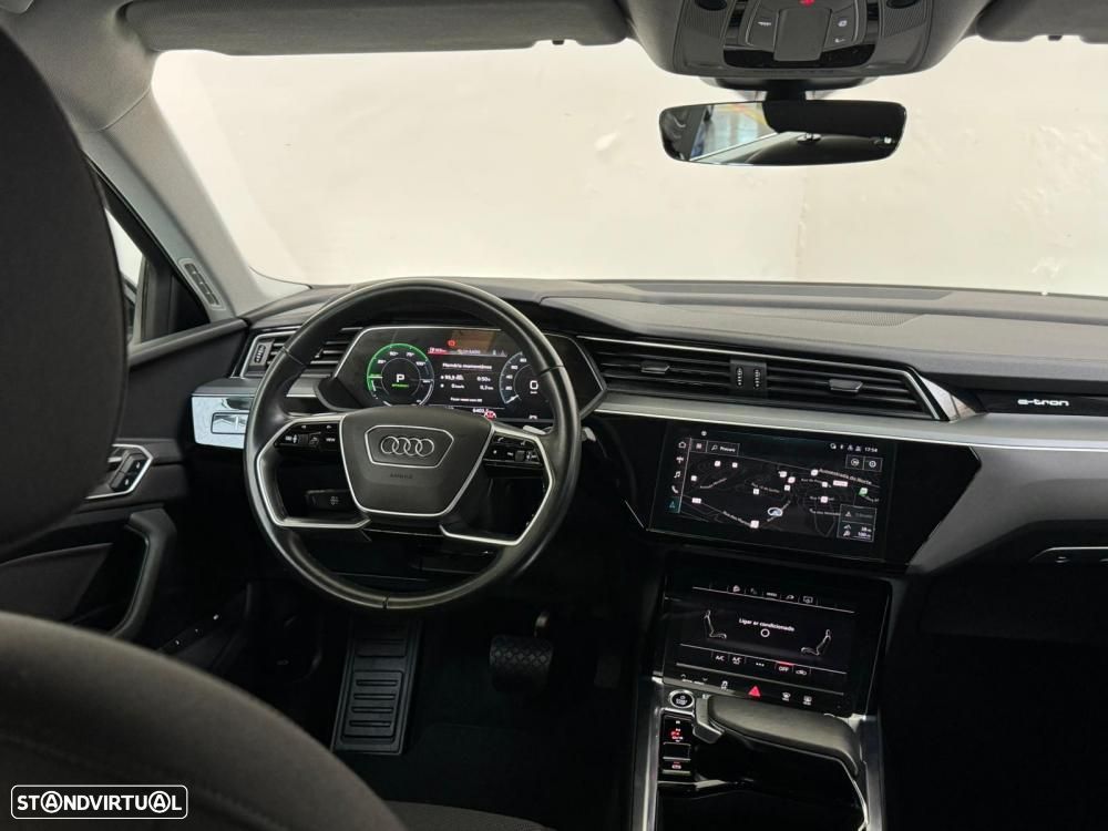 Audi e-tron 55 quattro Advanced - 38