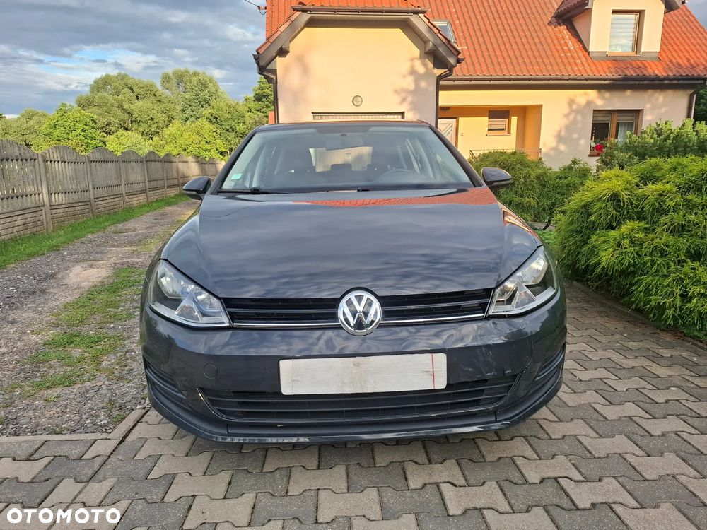 Volkswagen Golf - 2