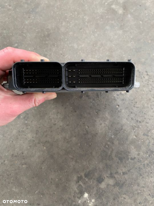VW CADDY IV 2.0 TDI KOMPUTER SILNIKA 04L907309K - 2