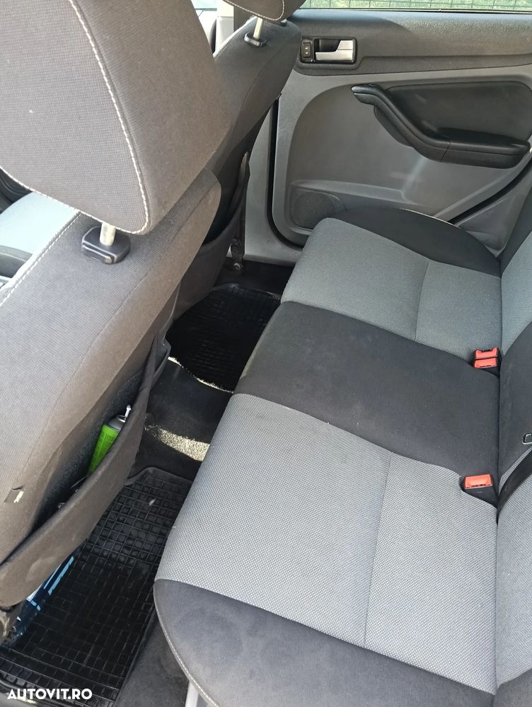 FORD Focus 2010 — imagine 12