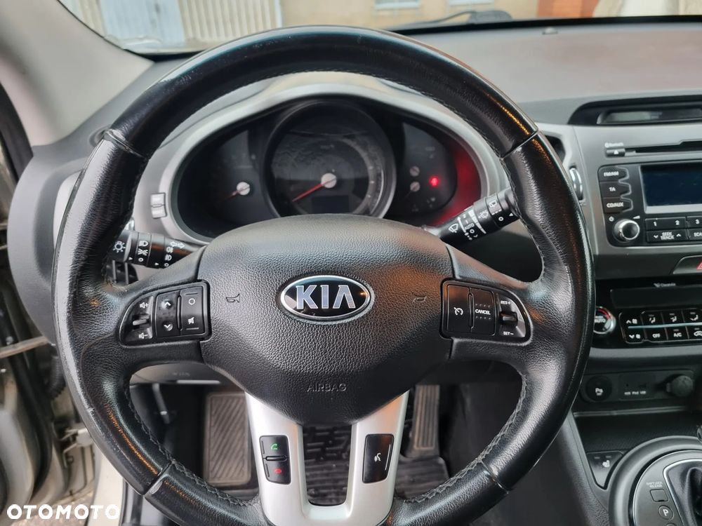 Kia Sportage 2.0 CVVT 2WD Automatik Spirit - 17