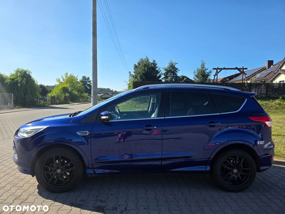 Ford Kuga 1.5 EcoBoost 2x4 Titanium - 2