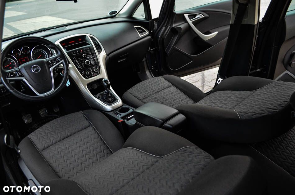 Opel Astra 1.4 Turbo Style - 30