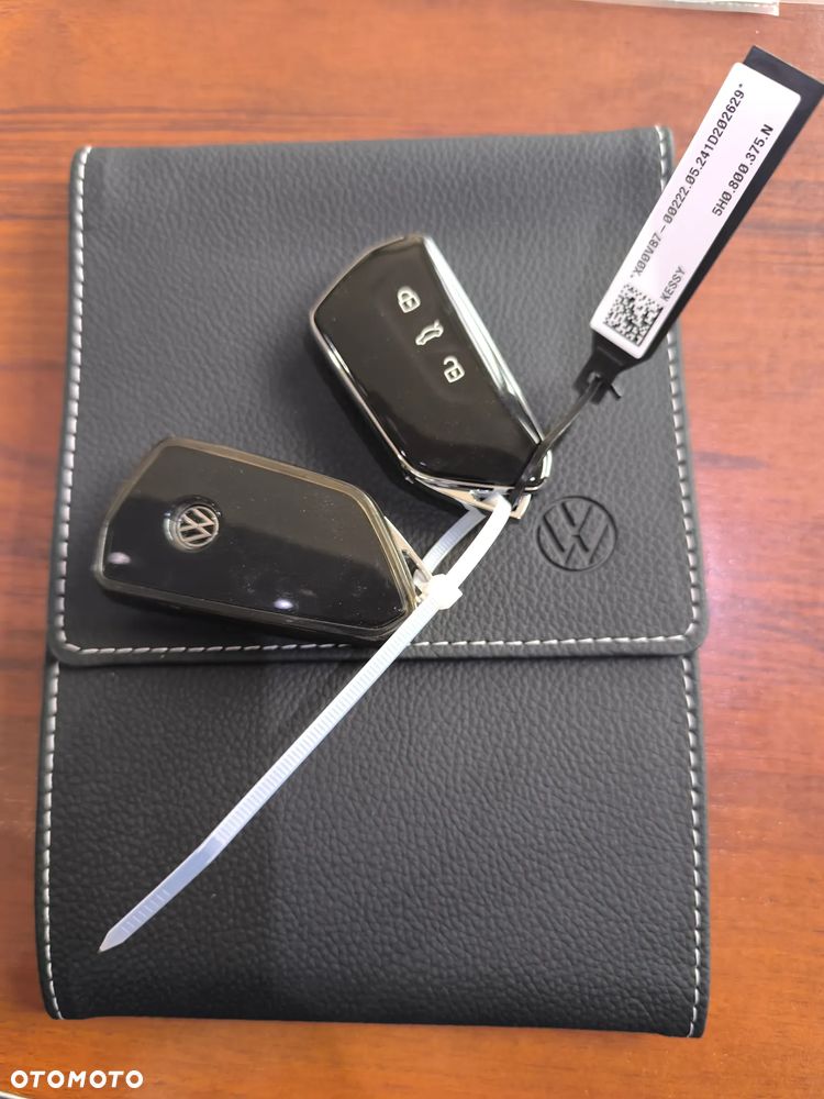 Volkswagen Golf - 21