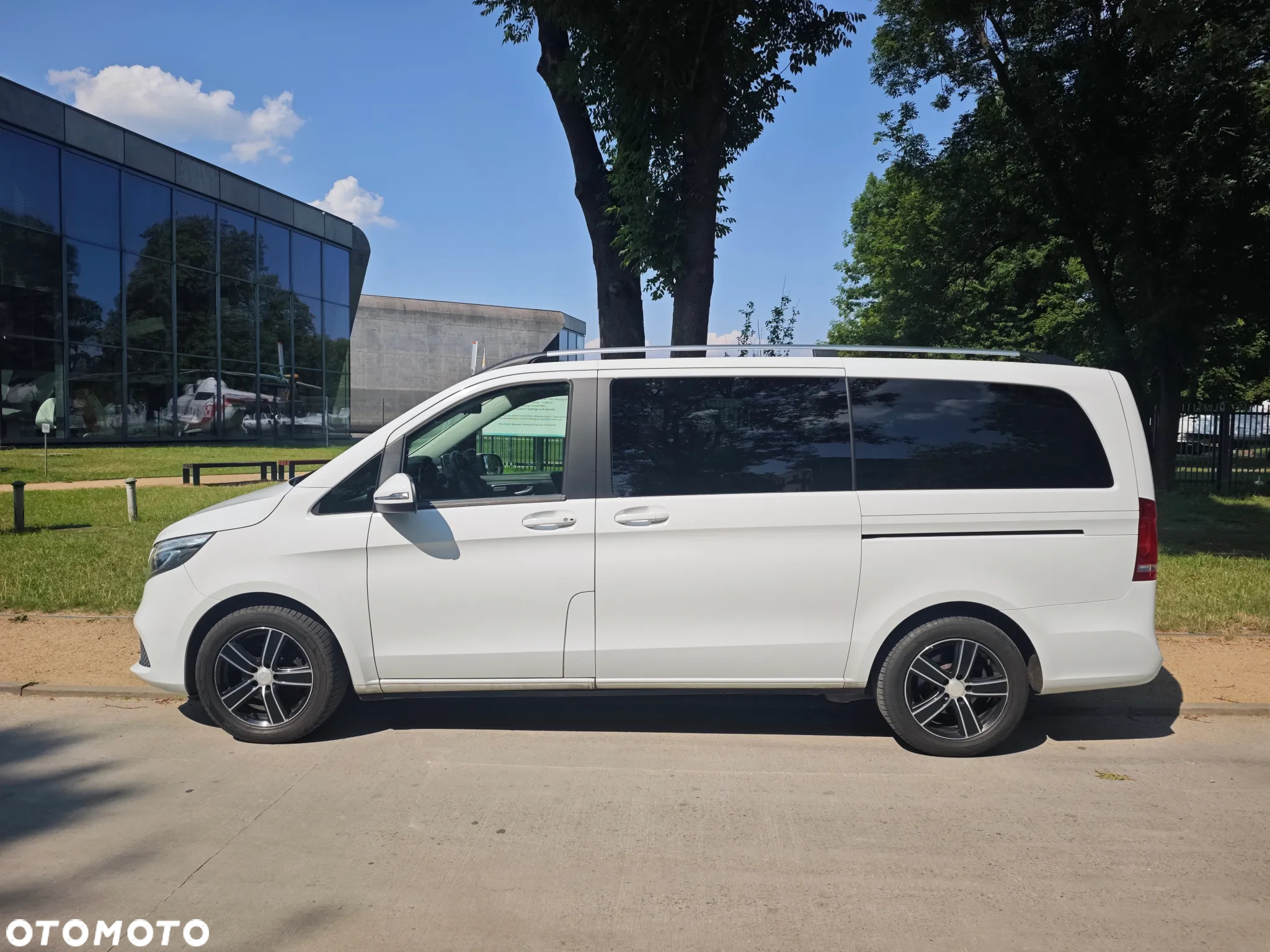 Mercedes-Benz Klasa V 220 d 9G-Tronic (d³ugi) - 2
