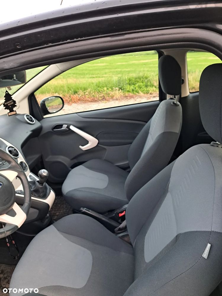 Ford KA 1.2 Titanium (air2) - 12