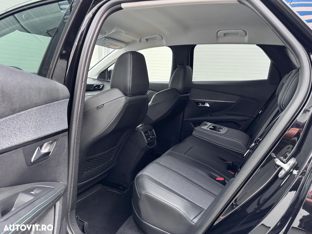 Peugeot 3008 PHEV 225 EAT8 GT - 12