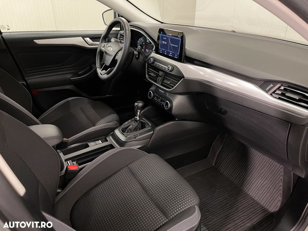 Ford Focus 1.0 EcoBoost Connected - 11