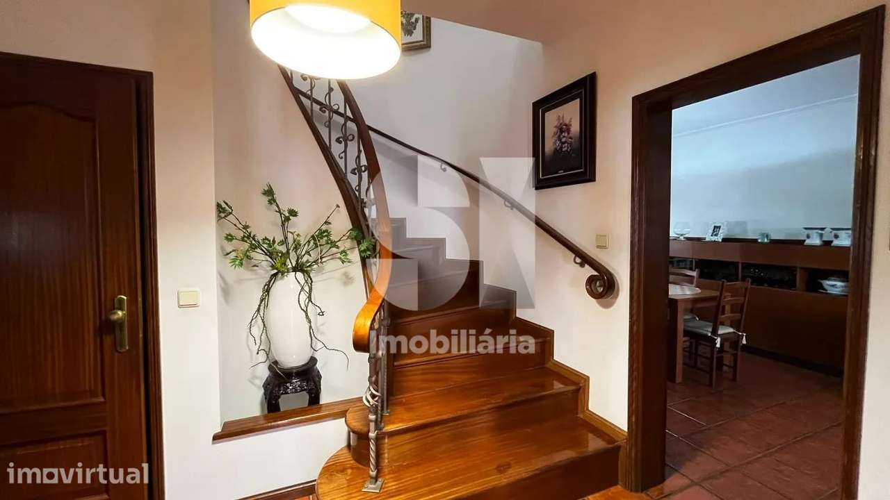 Moradia T4 + T2 - Grande imagem: 4/48