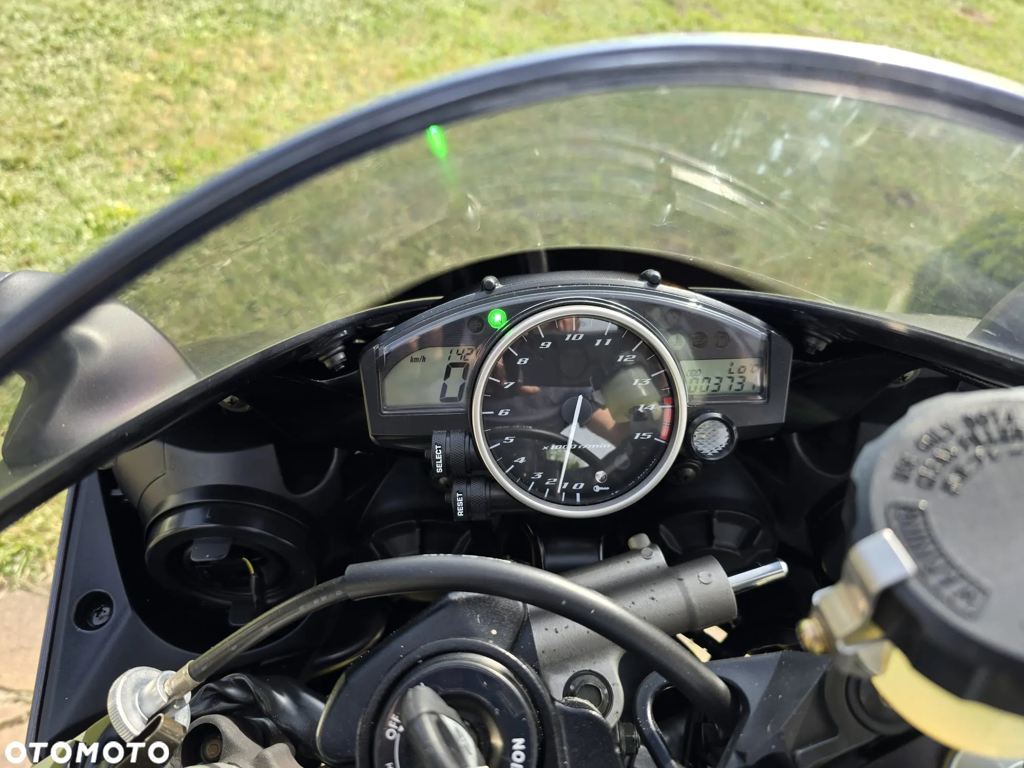 Yamaha R1 - 7