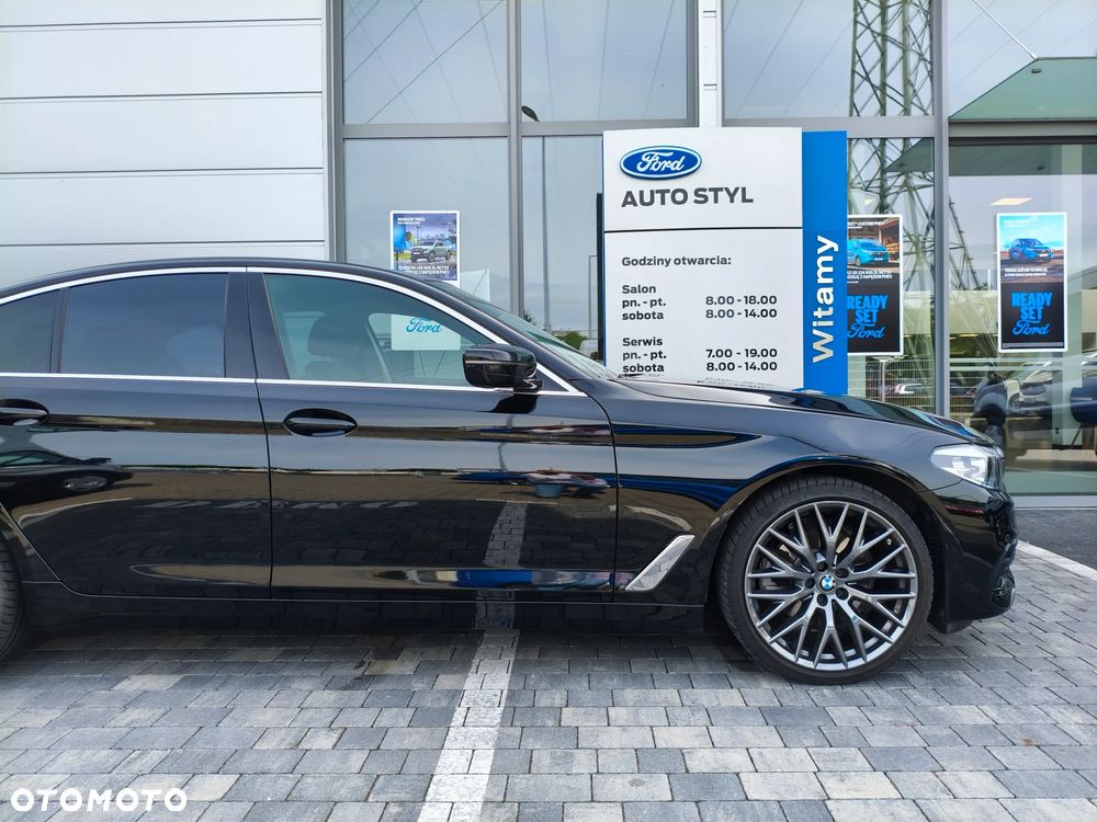 BMW Seria 5 518d Sport Line - 41