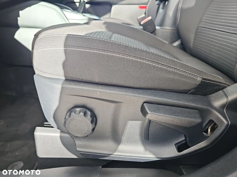 Ford Kuga 1.5 EcoBoost FWD Titanium - 14