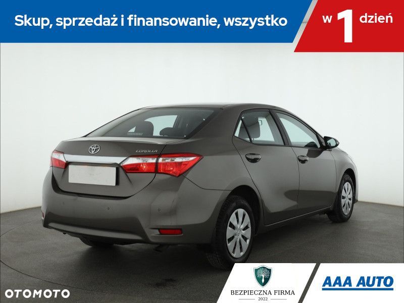 Toyota Corolla - 7