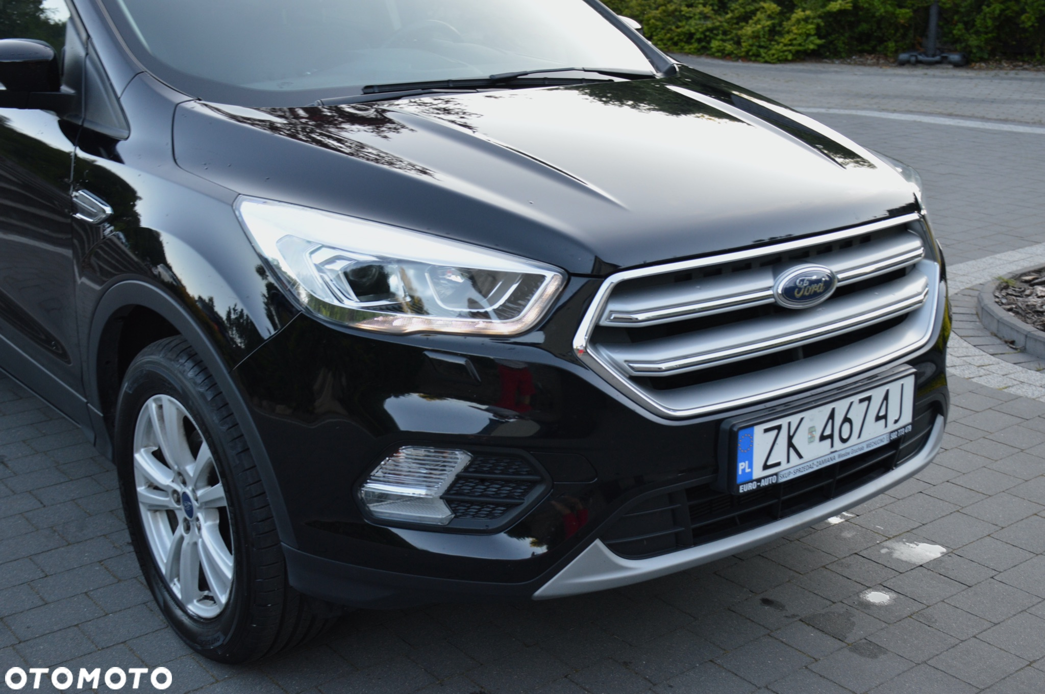 Ford Kuga 1.5 EcoBoost 2x4 Black & Silver - 12