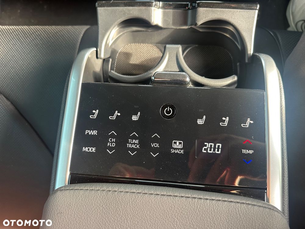 Toyota Camry 2.5 Hybrid Executive CVT - 22