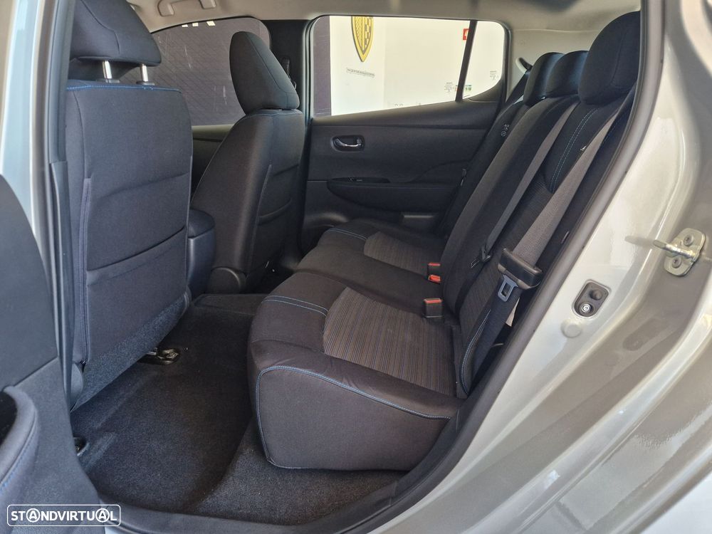Nissan Leaf Acenta - 23