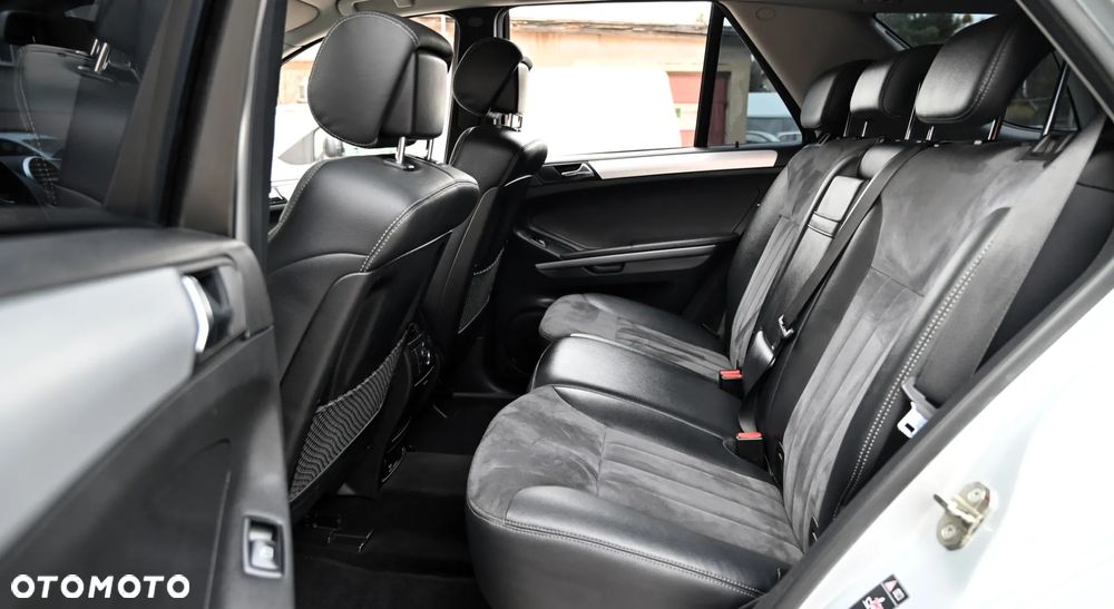 Mercedes-Benz ML - 36