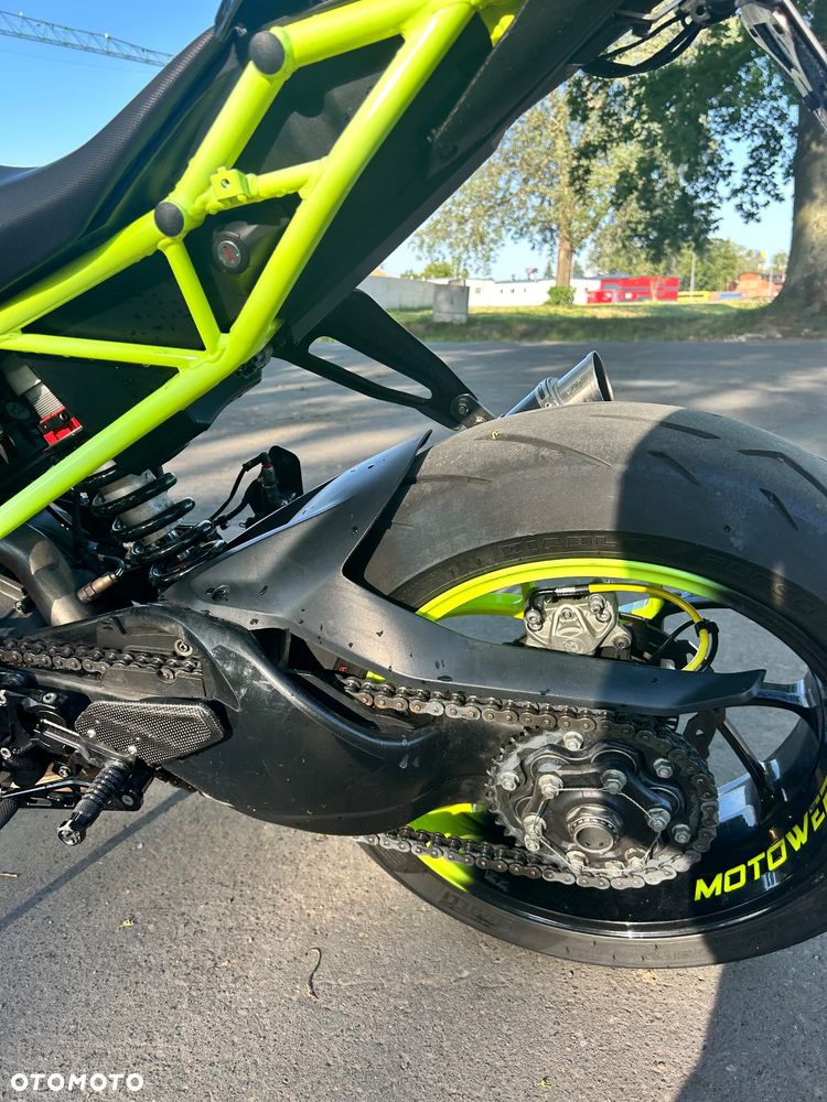 KTM Super Duke - 10