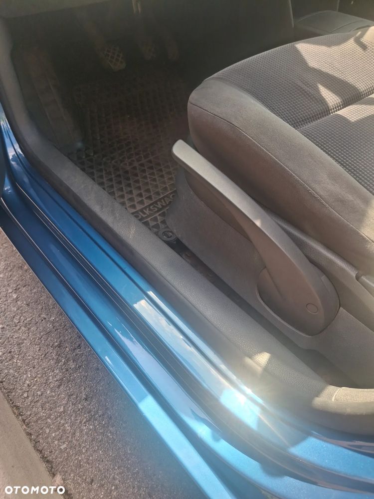 Volkswagen Polo 1.4 16V Comfortline - 8