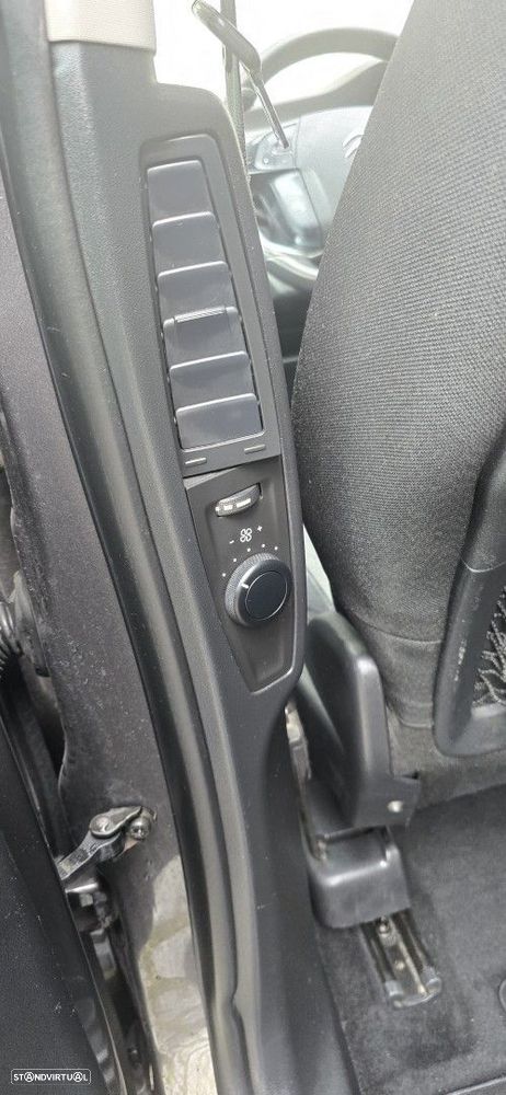 Citroën C4 Grand Picasso BlueHDi 120 FEEL - 30