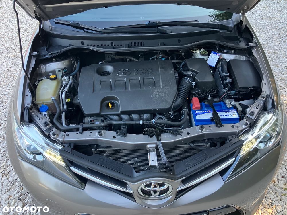 Toyota Auris 1.6 Prestige - 38