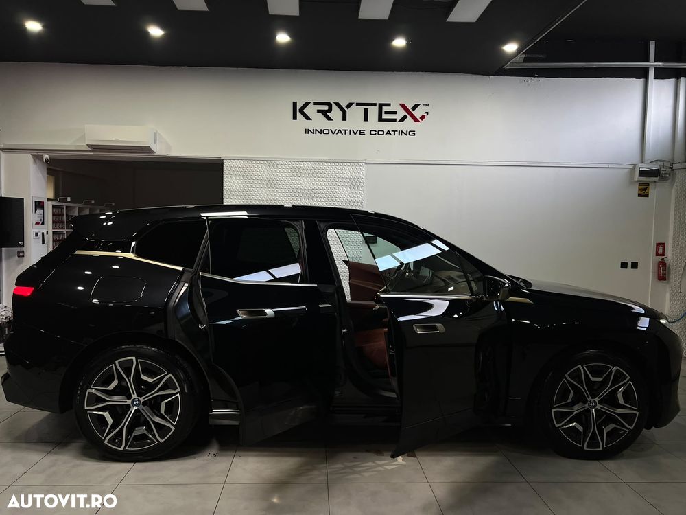 BMW iX xDrive50 - 7
